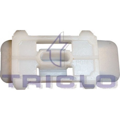 "FIJ. MOLDURA PUERTA MB W203"
